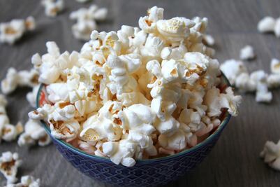 ¿Las palomitas que te comes en el cine nacieron en Puebla? Esto dice la historia del maíz palomero.