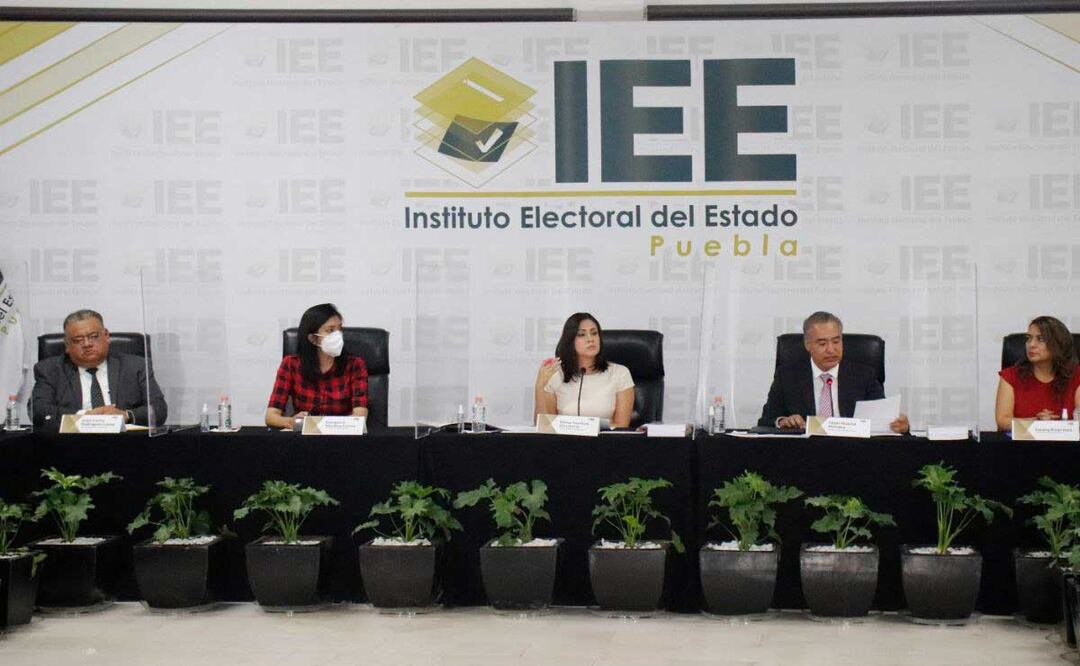 El IEE ya repartió el dinero que gastarán los partidos políticos en Puebla durante el 2023 | Foto: Agencia Es Imagen para El Universal Puebla