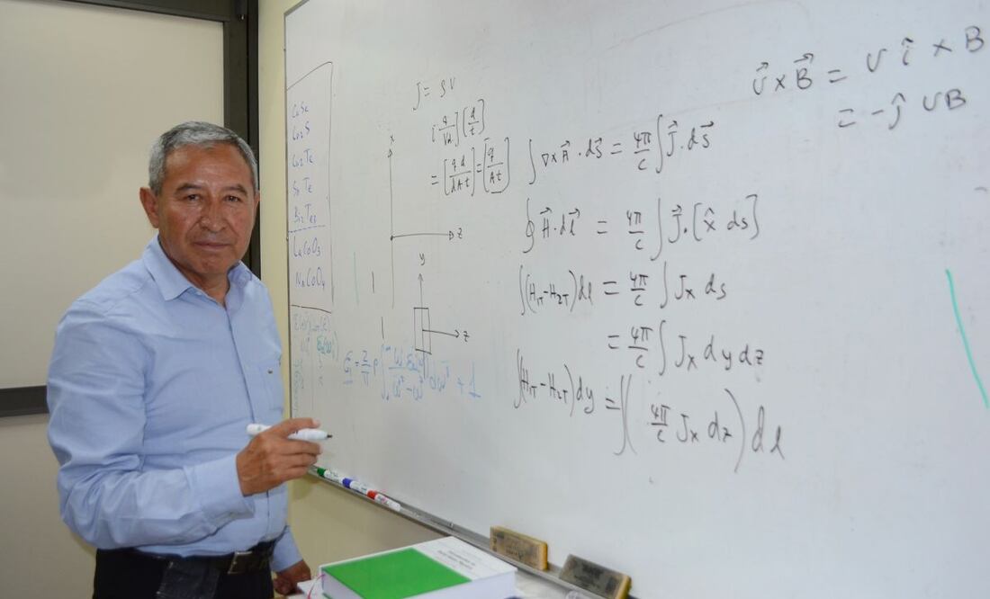 El reconocimiento corona una carrera al servicio de la ciencia y la academia por más de 30 años. | Foto: BUAP