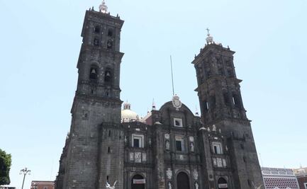¿Por qué la torre sur de la Catedral de Puebla no tiene campanas?
