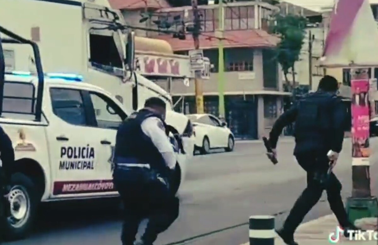 VIDEO: ¿Por qué policías persiguieron un tráiler con falso reporte de robo desde Neza hasta Tlalpan?