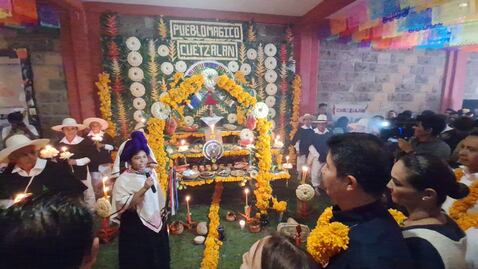 Eduardo Rivera inaugura corredor de ofrendas metropolitano