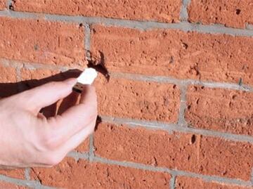 ¿Qué hay en las USB incrustadas en las paredes de Puebla?