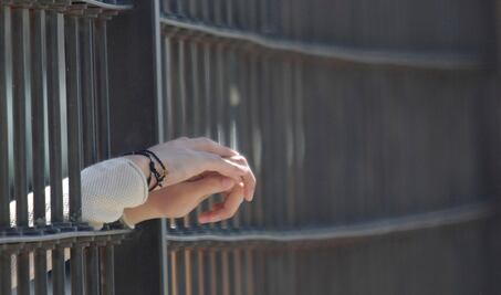 Le dan auto de formal prisión por matar con escopeta