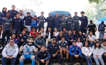 SEDIF recibe viáticos de la afición y del Club Puebla para la Sierra Norte