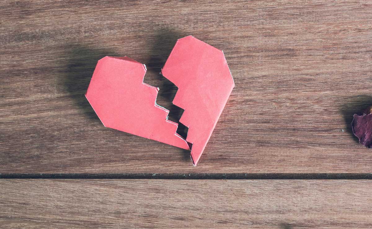 ¿Te rompieron el corazón? Paracetamol y chocolate amargo para el dolor