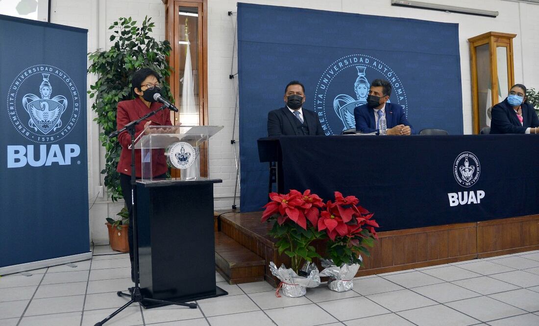 Destaca la importancia de la relación institución-sociedad | Foto: BUAP