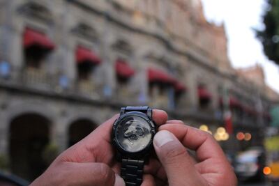 Cambio de horario genera confusión en Puebla