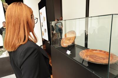 Embajada de Suiza contribuye al rescate de 50 piezas arqueológicas de Puebla