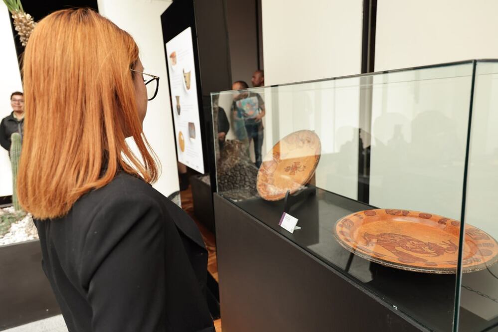 Entregan piezas arqueológicas restauradas en colaboración con la Embajada Suiza en México | Es Imagen