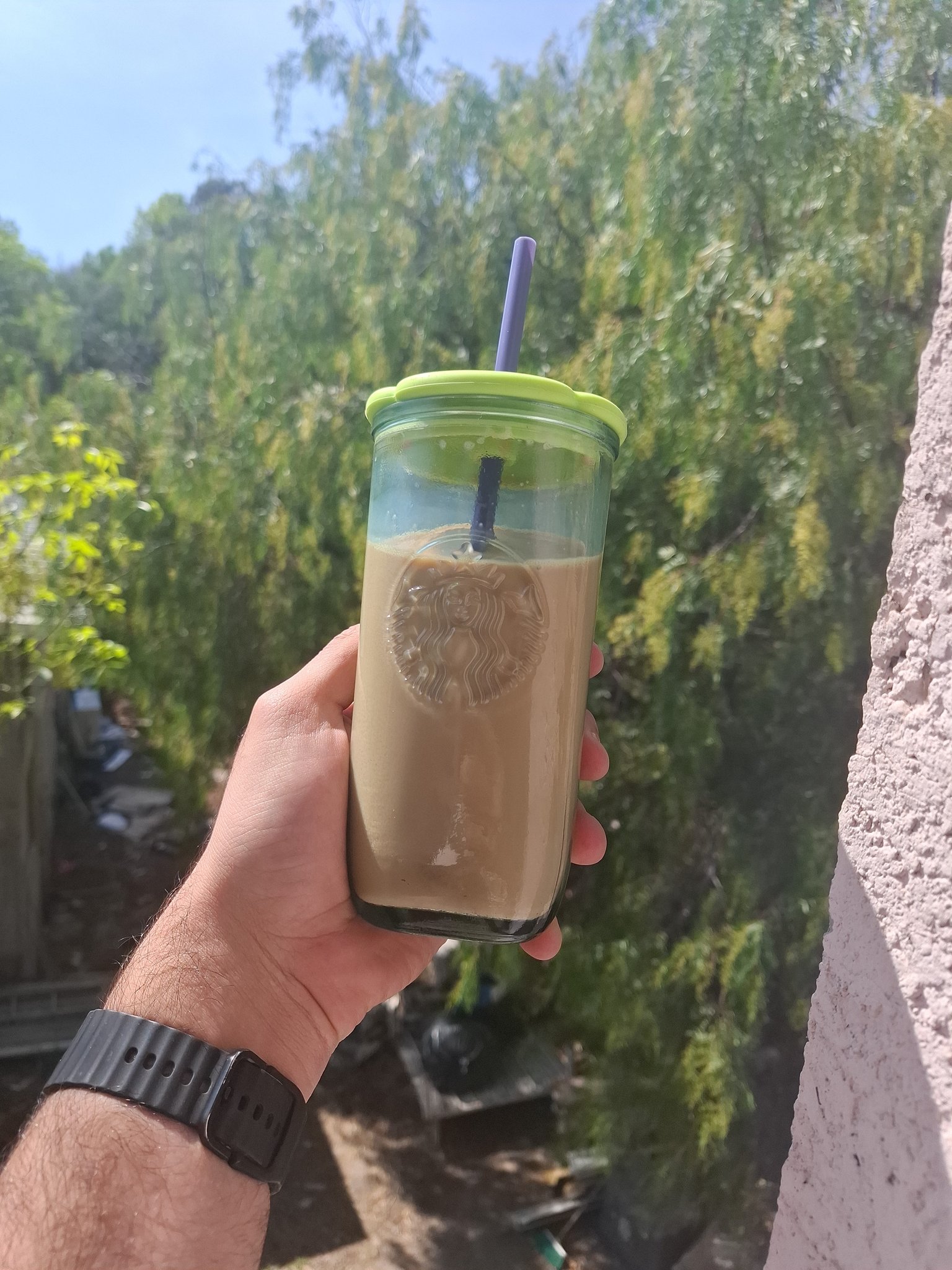 El nuevo vaso de Starbucks está en tendencia / Foto: X Diego M