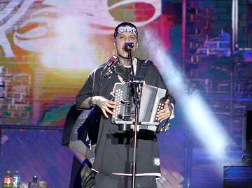 Santa Fe Klan causa polémica durante su presentación en la Feria de Puebla: “Saquen el churro”