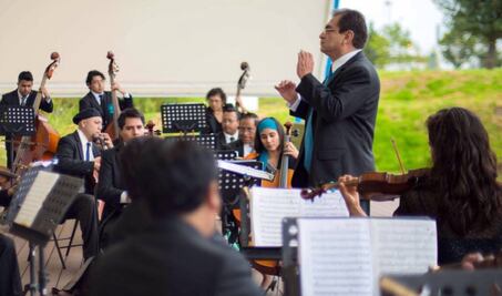 Entregan premio a Sinfónica BUAP