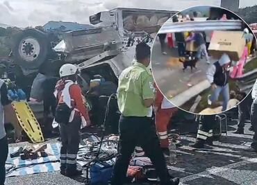 Rapiña y volcadura tras choque en el Arco Norte