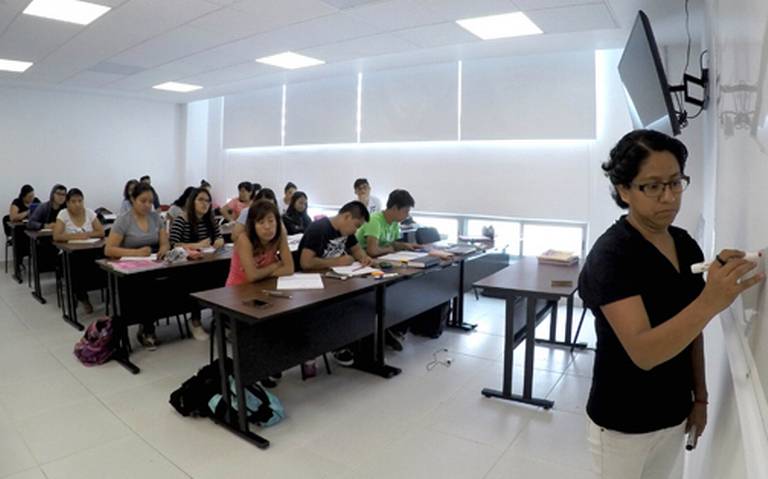 Los cursos cubrirán desde niveles básicos hasta avanzados en inglés, francés, alemán, italiano, japonés, portugués y español para extranjeros. 

Foto: Producción El Universal Puebla