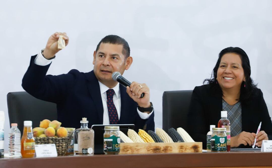 Armenta invierte mil mdp en el campo para apoyar a 27 regiones productivas en el estado | Foto: Gobierno del Estado.