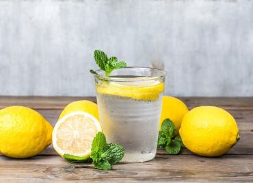¿Qué agua de sabor es buena para los riñones?
