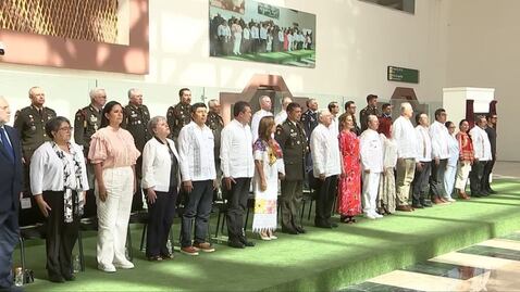 Sergio Salomón acompaña a AMLO en la inauguración del aeropuerto de Tulum