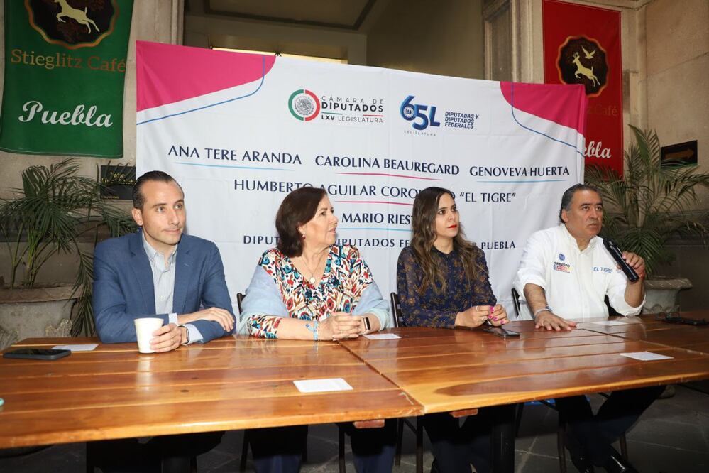 Diputados federales del PAN ofrecieron conferencia de prensa en Puebla | Es Imagen para El Universal Puebla