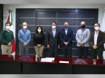 Nuevo patronato de la UDLAP se reúne con titular de la SEP