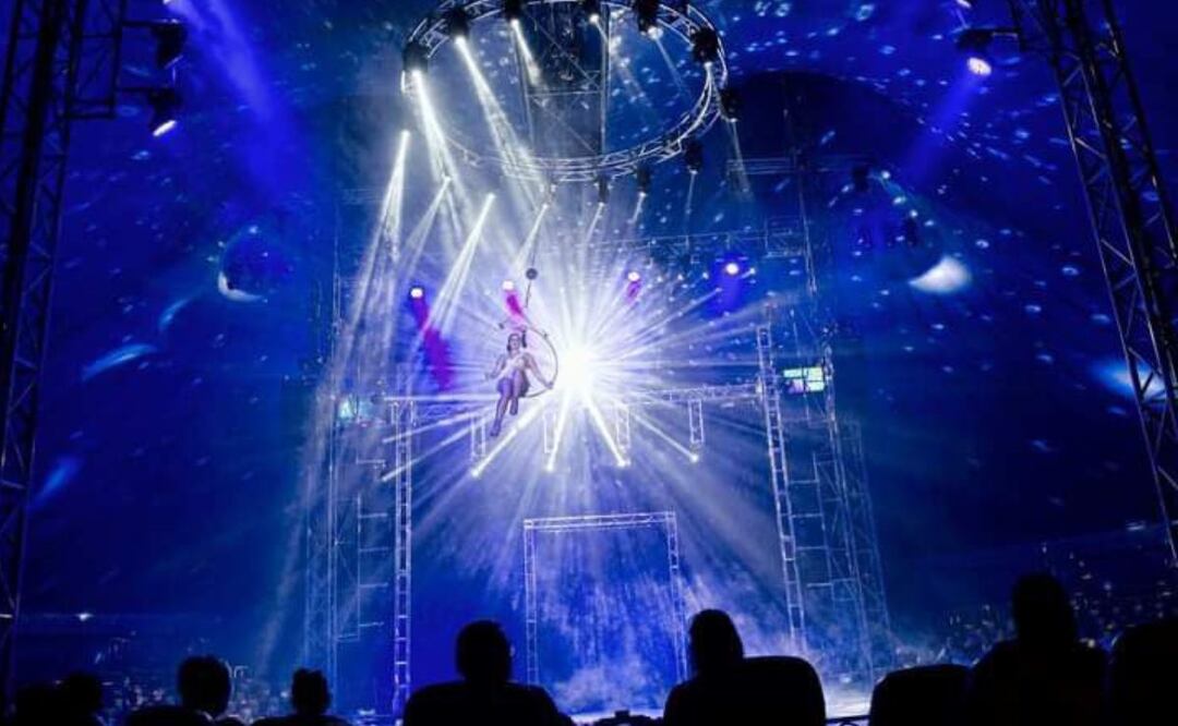 El 15 de septiembre junto a la Estrella de Puebla podrás disfrutar este espectáculo | Foto: Facebook Grupo Fantasy