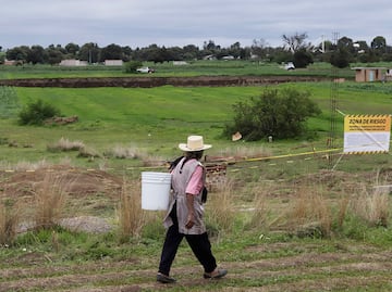 Denuncia Barbosa que campesinos extraen agua ilegalmente