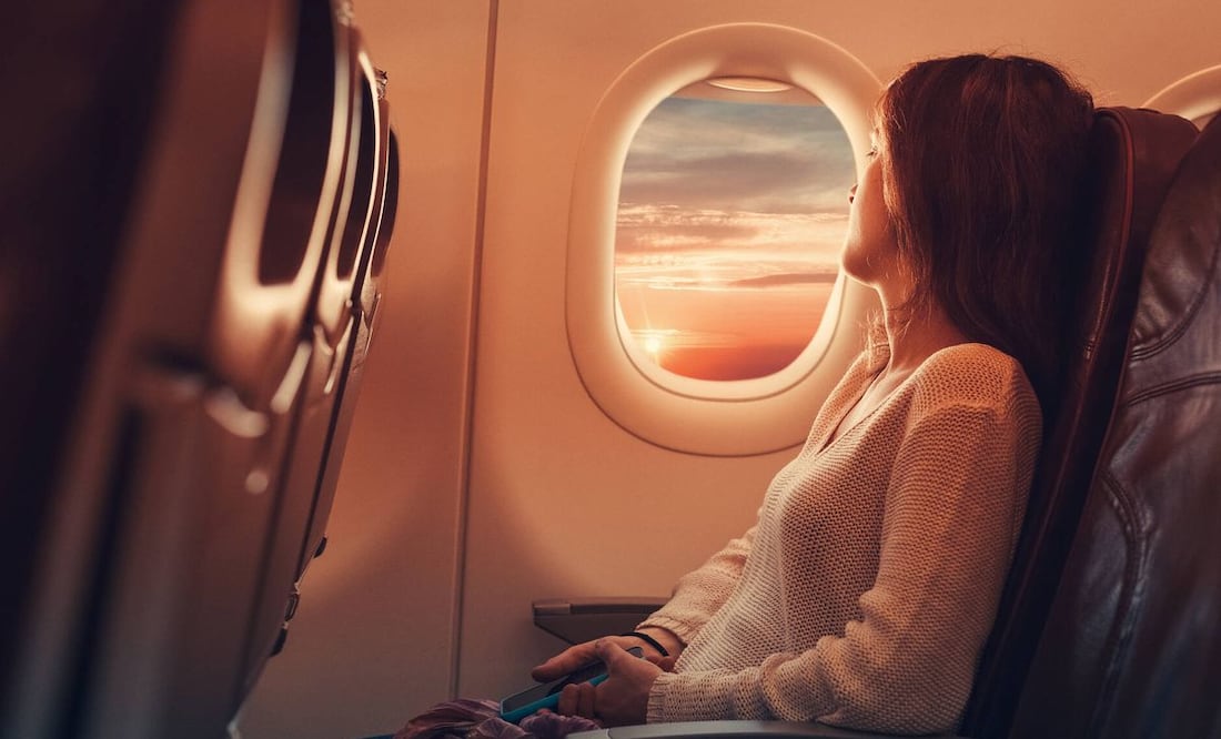 También es común escuchar que utilizar el modo incógnito en el navegador puede ayudar a conseguir mejores precios. Sin embargo, aunque las aerolíneas y los portales de reserva utilizan cookies para rastrear las búsquedas, no hay evidencia concluyente de que esto influya significativamente en las tarifas.
Foto: Producción El Universal Puebla