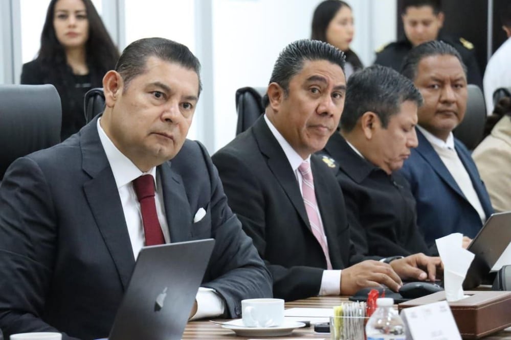 El gobernador Alejandro Armenta presidió la mesa de seguridad / Foto: Especial