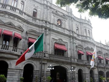 Rivera vs Rivera. ¿Qué candidato a la presidencia municipal de Puebla invirtió más en obra?