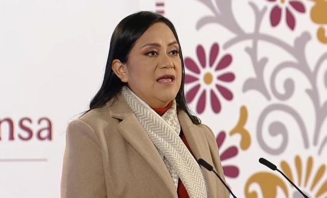 En la primera conferencia matutina de 2025, la presidenta Claudia Sheinbaum, acompañada por Ariadna Montiel, secretaria del Bienestar, presentó el calendario de pagos correspondiente a la Pensión del Bienestar. 

Foto: Producción El Universal Puebla