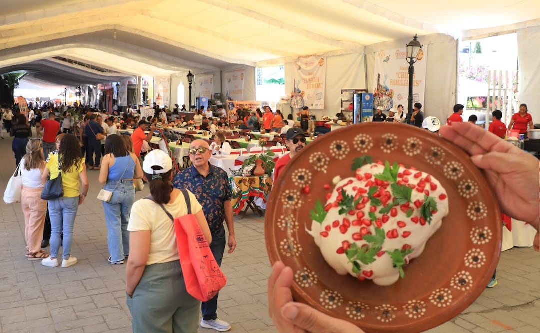Feria del Chile en Nogada, en San Andrés Calpan | Foto: EsImagen