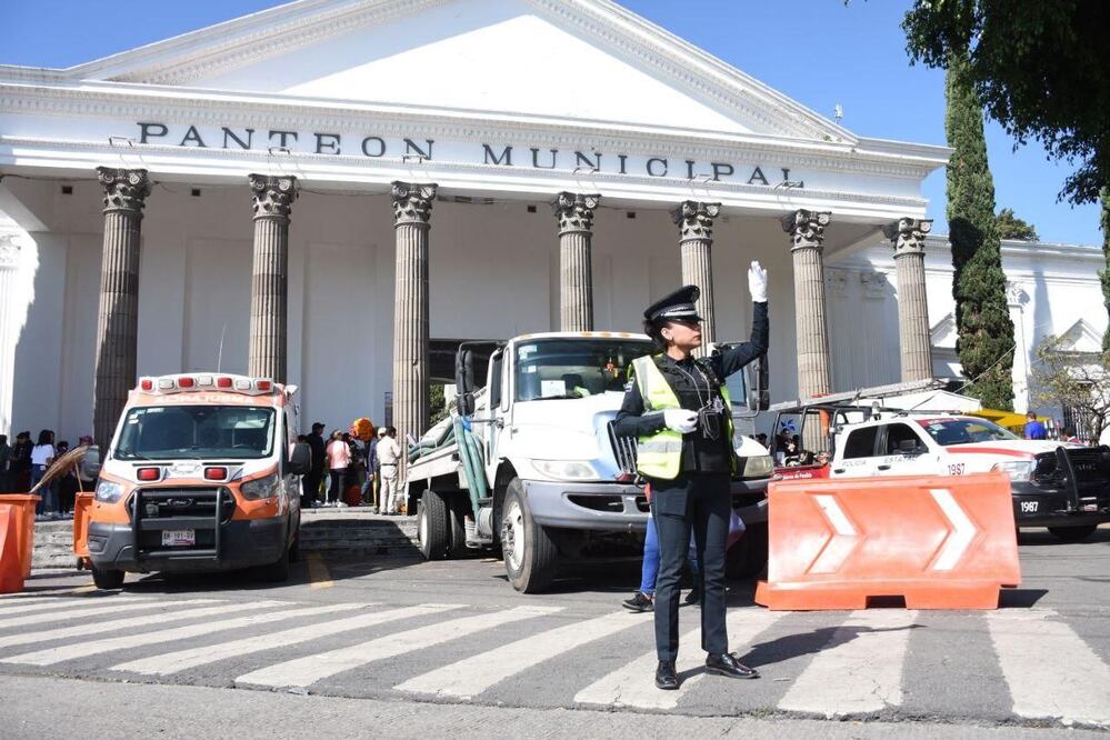 El Panteón Municipal reportó 26 mil 420 visitantes | Foto: EsImagen