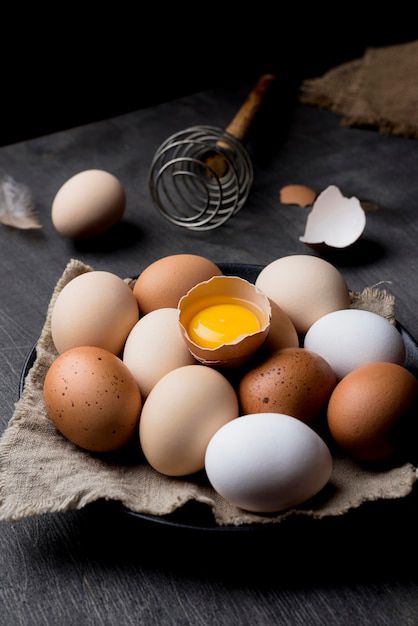 La importancia del consumo de huevos para la masa muscular. Fuente: Freepik.