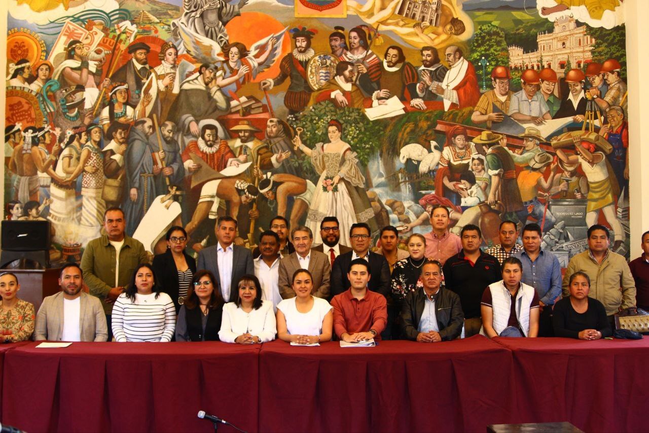 La reunión se llevó a cabo en el Palacio Municipal | Foto: Ayuntamiento de Puebla
