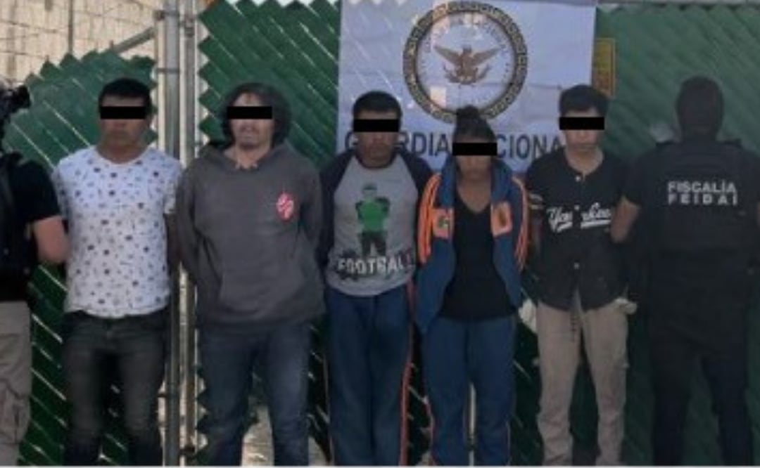 El inmueble, los indicios y las personas detenidas fueron puestas a disposición del Agente del Ministerio Público | Foto: FGE