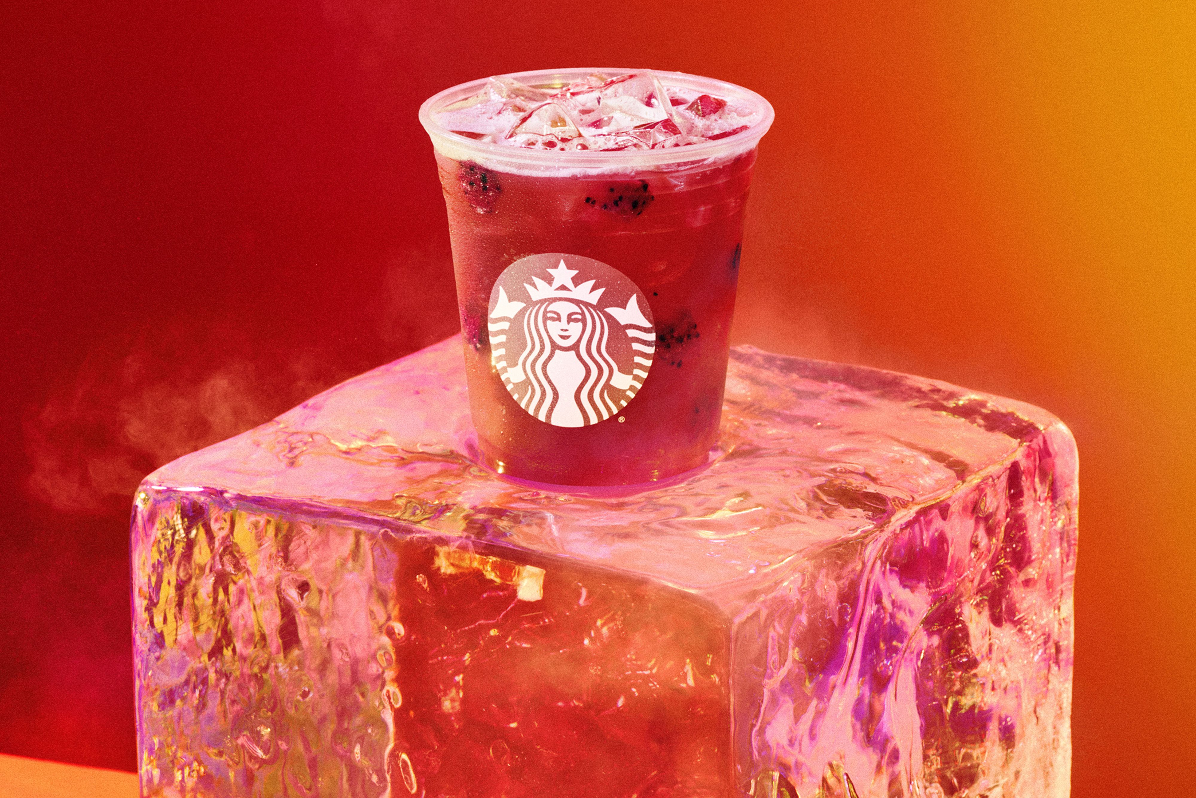 Esta es la nueva bebida picante de Starbucks que es tendencia este verano