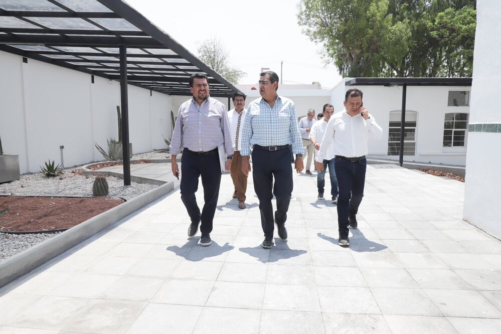 El gobernador Sergio Salomón recorrió la zona del Valle de Tehuacán para supervisar obras / Foto: X Sergio Salomón