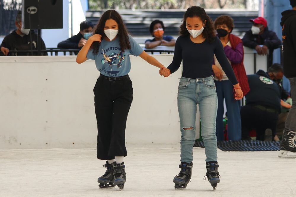 En esta temporada decembrina en Puebla hay muchas opciones para patinar en hielo | EsImagen para El UniversalPuebla