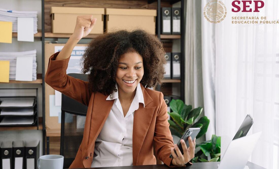 Si cumples con los requisitos, concursa para este puesto en la SEP | Foto: Canvas
