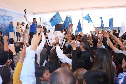 Eduardo Rivera se registra en el PAN como pre candidato a la gubernatura de Puebla