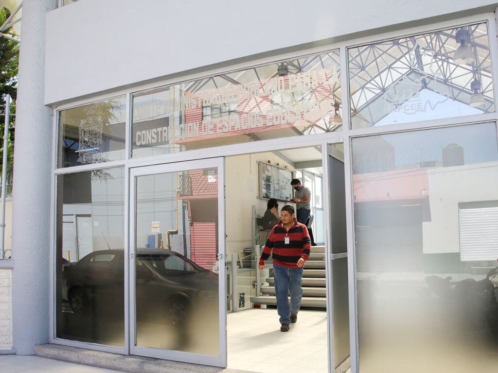 Pese a cierre de planteles por pandemia, SEP eleva presupuesto para infraestructura y mantenimiento