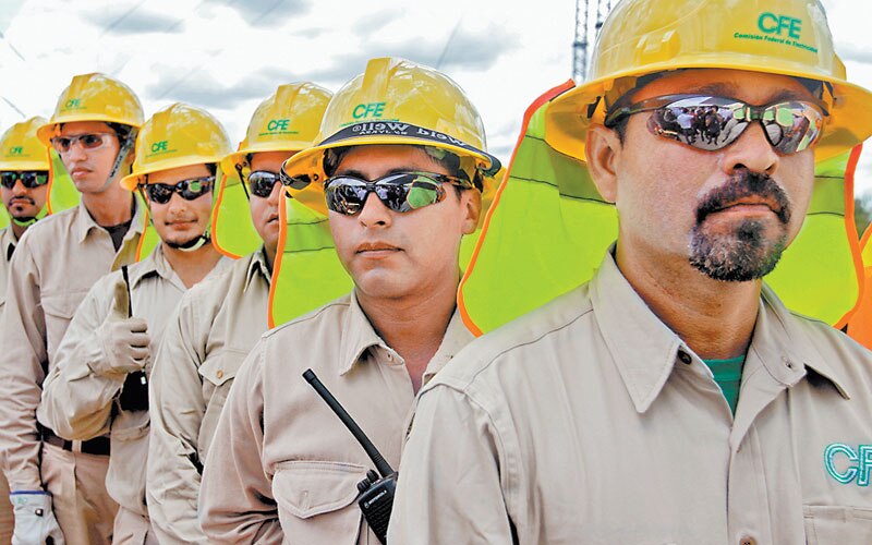 La Comisión Federal de Electricidad (CFE) realiza todas sus convocatorias de empleo a través de la Plataforma Nacional de Transparencia (PNT), en cumplimiento con lo establecido en el artículo 76 de la Ley de la Comisión Federal de Electricidad (LCFE).
Foto: Producción El Universal Puebla