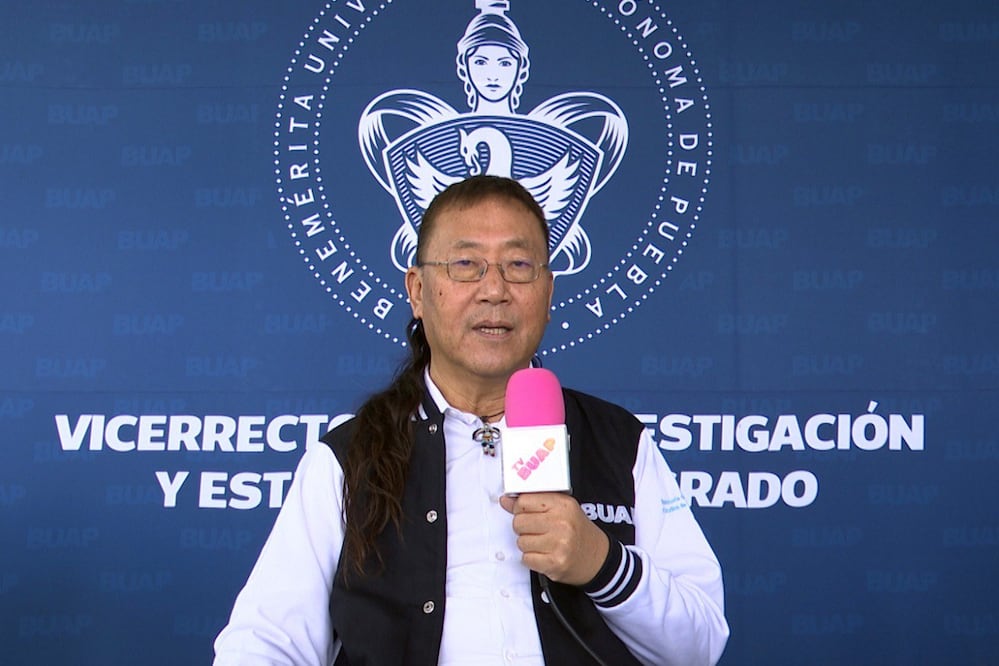 El profesor Chang Kee Jung habló sobre la utilidad de la Física en el deporte | Foto: Buap