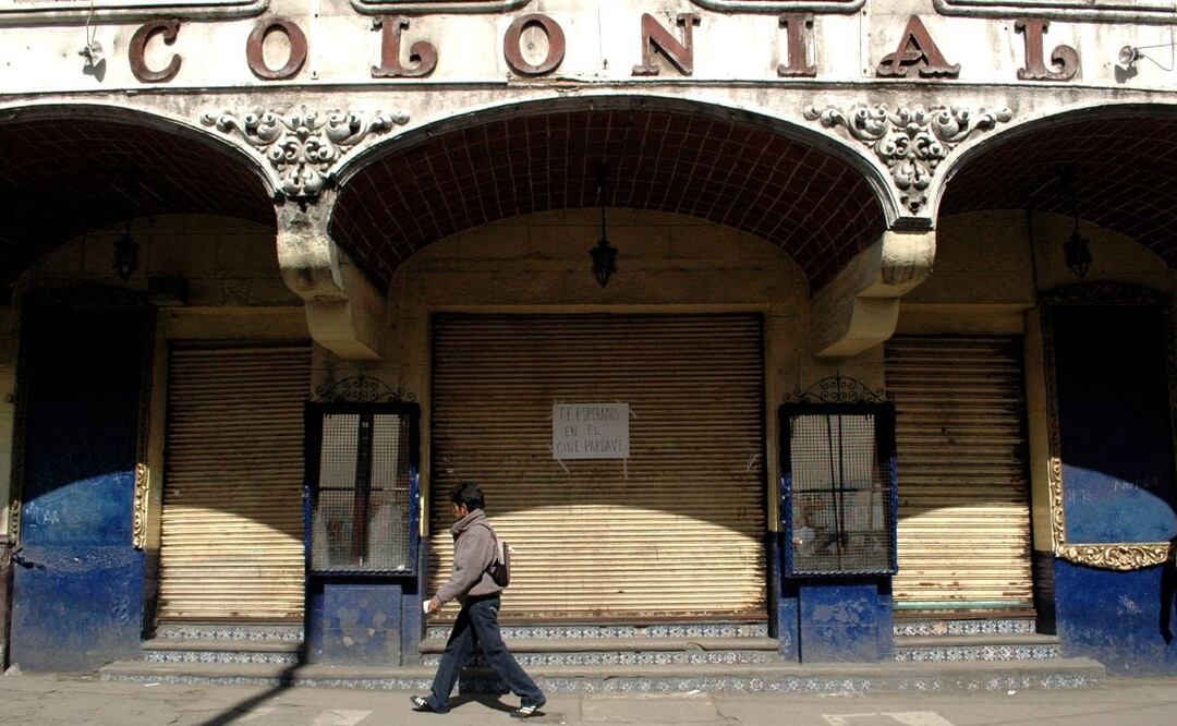 En redes se difunden imágenes de cómo es el cine porno Colonial | Foto: Agencia Es Imagen para El Universal Puebla