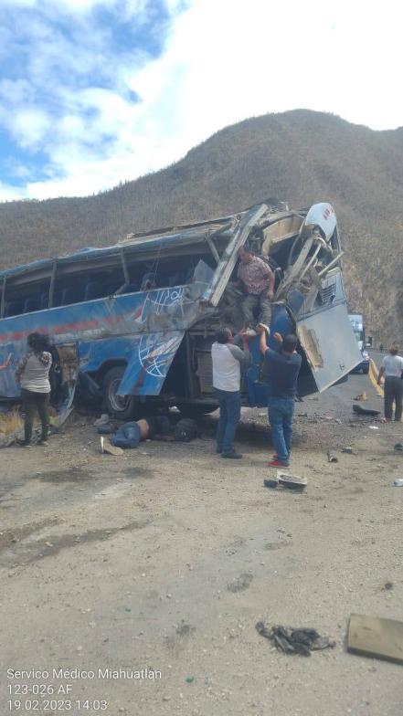Horror: 15 muertos y 40 lesionados deja accidente en la Cuacnopalan-Oaxaca