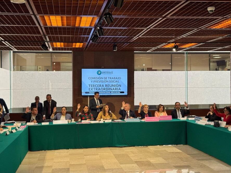 El diputado Eduardo Castillo fue el autor de la iniciativa aprobada | Foto: Congreso del Estado