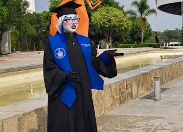 Shulaska, la drag queen que se graduó como abogada de la BUAP