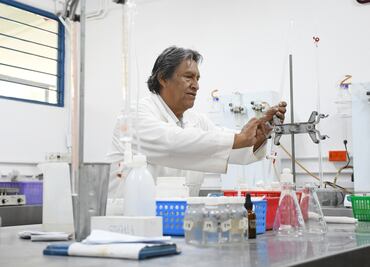 Investigadores BUAP diseñan método para medir glifosato en miel