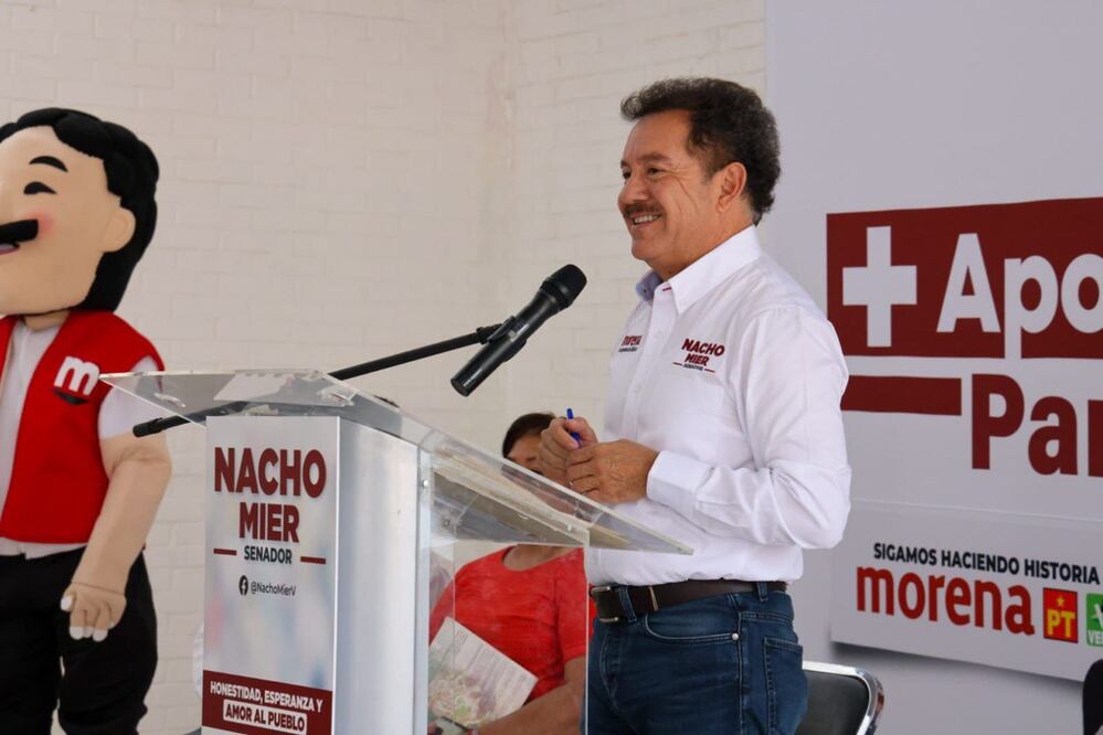 Ignacio Mier se reunió con vecinos de la Unidad Habitacional Xilotzingo | Fotos Especiales