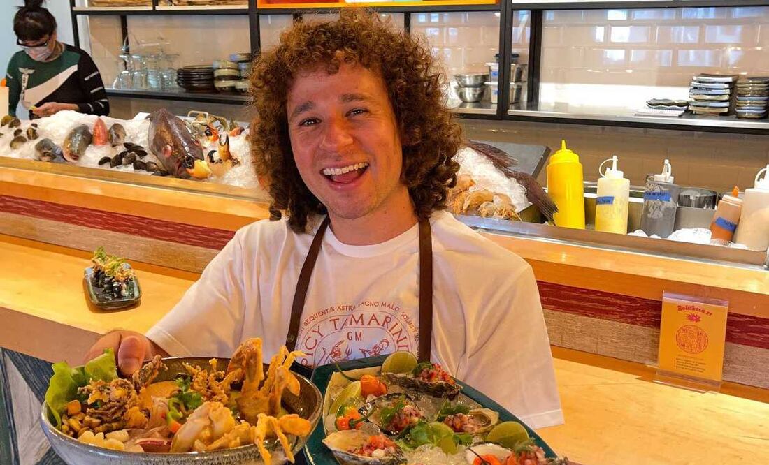 En los últimos años, diversos artistas y celebridades han utilizado su fama para iniciar o convertirse en socios de su propio negocio de comida, como Nicky Jam, Maluma, Pipe Bueno y Mr. Beast.
Foto: Producción El Universal Puebla